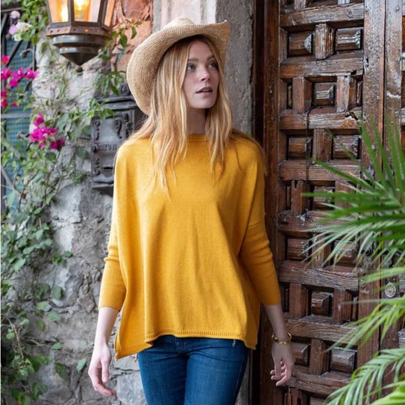 MerSea Women’s Mustard Yellow Catalina Sweater Onesize Lightweight Oversized - Picture 1 of 9